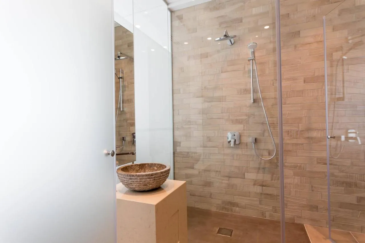 Vivo Mare Beachfront Villas- Blue Diamond Ayía Nápa Villa
