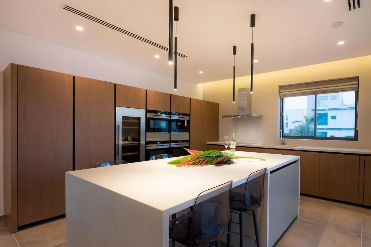 Vivo Mare Beachfront Villas- Blue Diamond Ayia Napa